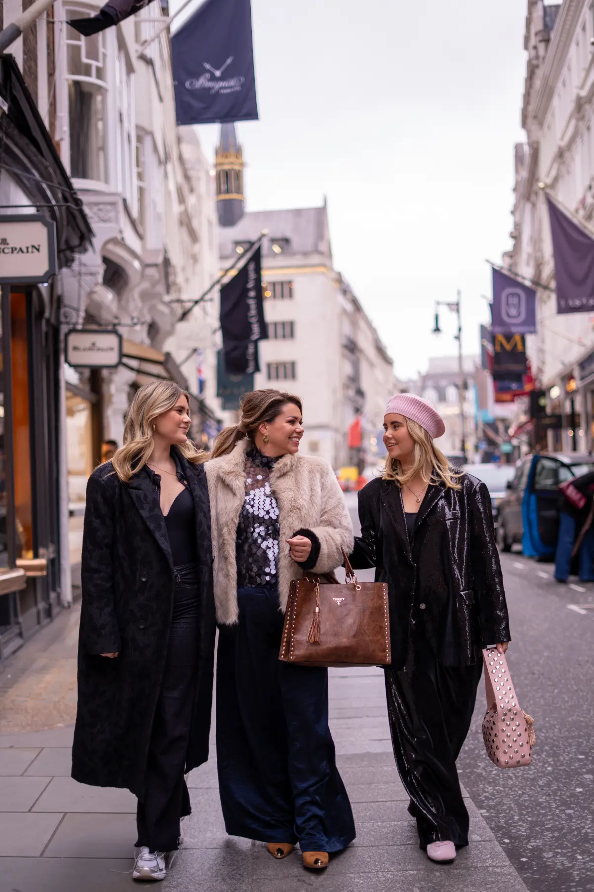 Sybilla Peeters – van Lierop eigenaar Glam in Horst en dochters